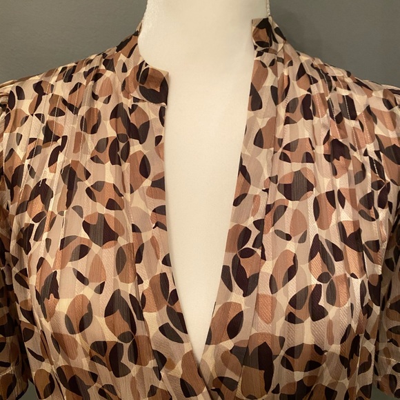 Silk Leopard print wrap blouse - Picture 6 of 6